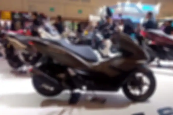 Honda PCX 160 di booth Astra Honda Motor (AHM) IMOS 2024.