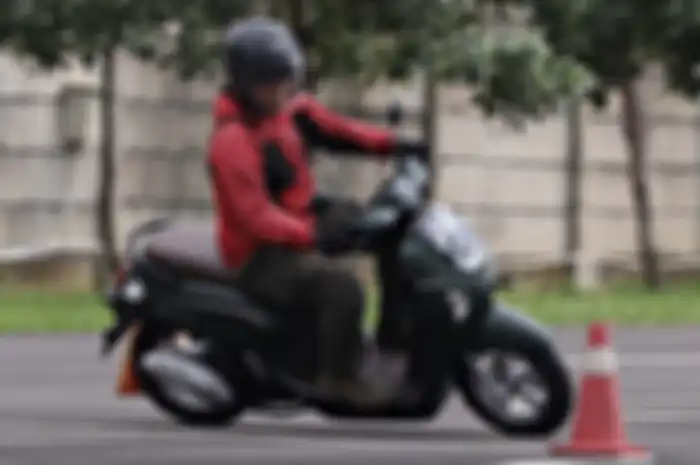 Posisi riding Honda Scoopy masih mirip yang lama