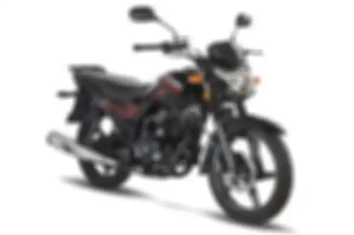 Motor baru Suzuki yang memiliki tangki besar mesin 150 cc