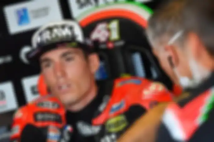 Aleix Espargaro mengumumkan akan pensiun usai MotoGP Barcelona 2024 setelah 15 tahun berkarir.