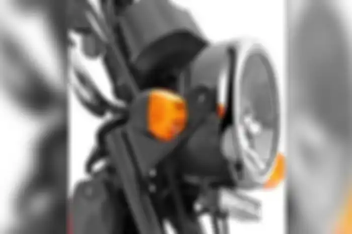 Tampilan lampu motor baru TVS yang dijual lebih murah dari Honda BeAT.