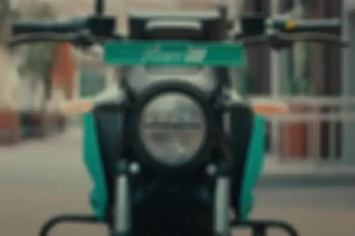 Tampang depan motor baru bertenaga listrik Oben Rorr EZ.