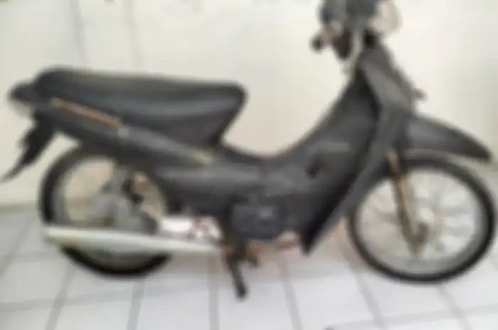 Tampak motor murah Honda Supra Fit yang dilelang beserta STNK dan BPKB-nya.