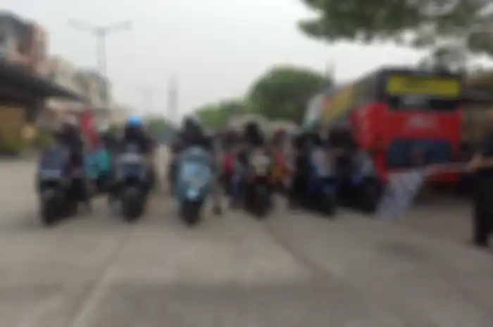 FDR mengundang sejumlah komunitas motor di 25 kota dari seluruh Indonesia, perkenalkan ban terbaru FDR Ultimate Gen-2 Blaze MP Road.