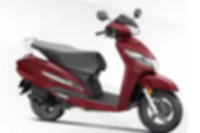 Tampak samping kanan motor baru Honda Activa 125 2025.