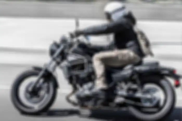 Kawasaki Eliminator 2025 punya tampilan cruiser gagah