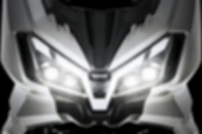 Bentuk headlamp motor baru 2025 saingan Honda Forza dengan harga lebih murah.