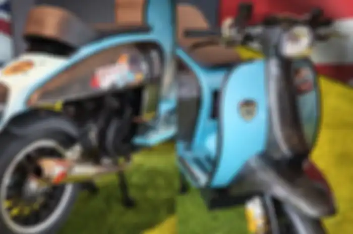 Scomadi Technica 150i Frozen Blau berbasis edisi Carbon