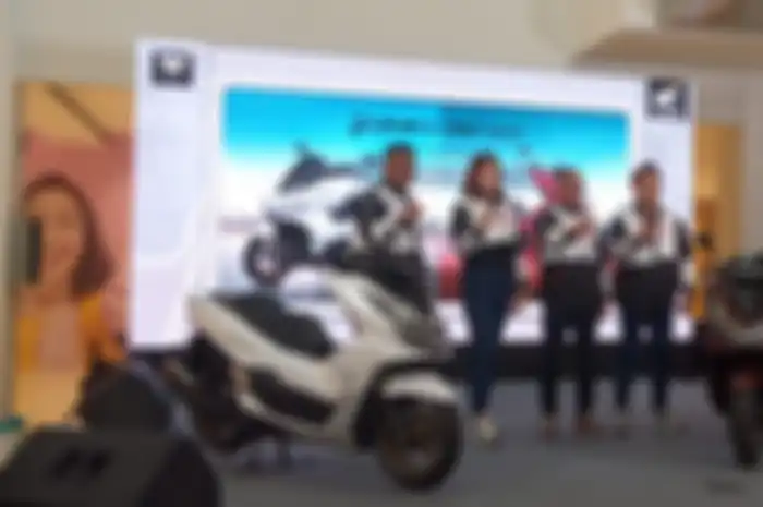 PT Wahana Makmur Sejati memasang target penjualan skutik premium New Honda PCX 160 sebanyak 3.700 unit per bulan.