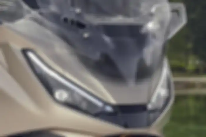 Tampang motor baru Honda 2025 yang siap dipakai turing.