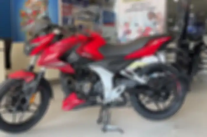 Motor sport terbaru mesin 160cc, Bajaj Pulsar N160 dijual murah Rp 21 juta.