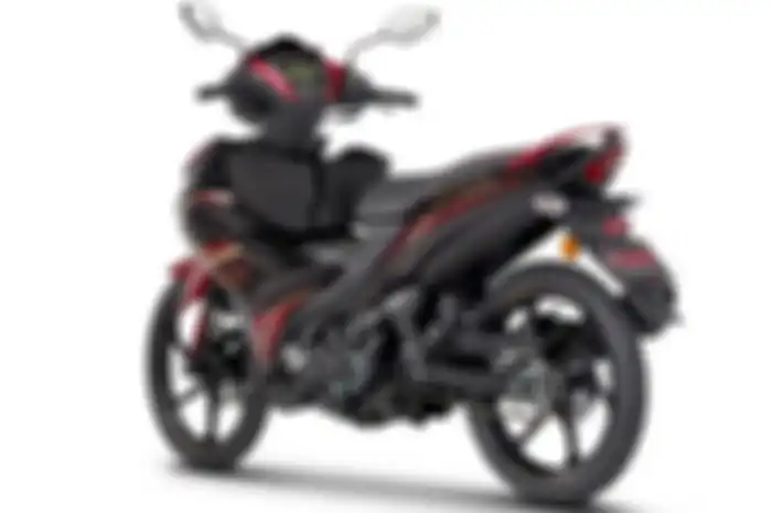 Yamaha 135LC Fi SE pakai aksesoris seperti keranjang