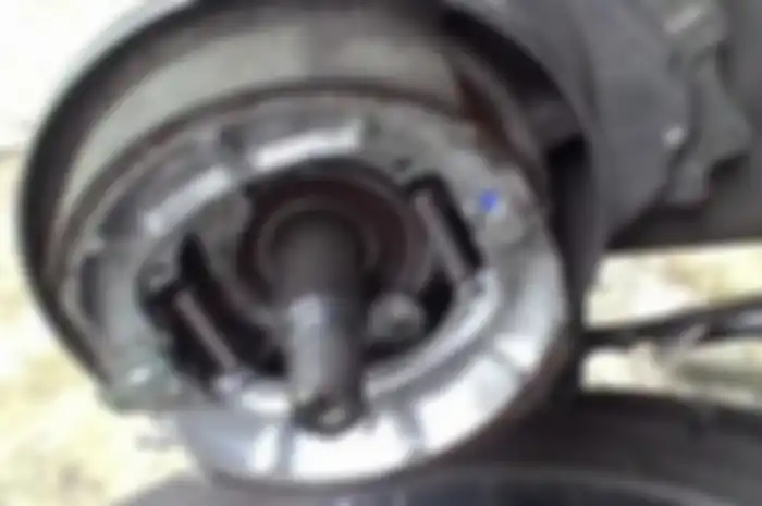 Rem teromol motor matic kurang pakem, solusinya bisa pakai sabun colek.