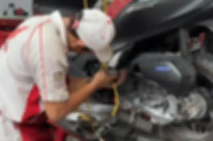 Foto ilustrasi servis CVT motor matic.