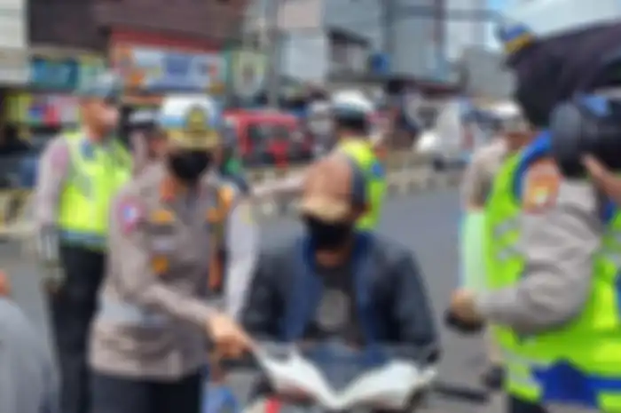 Foto ilustrasi. Buruan cek titik razia Operasi Keselamatan 2025, termasuk jalan yang brother lalui enggak nih?
