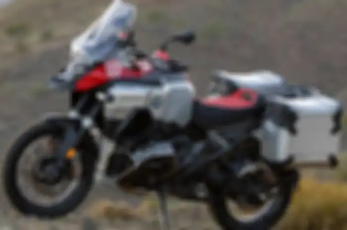 BMW R 1300 GS Adventure, motor touring terlaris dari BMW Motorrad diluncurkan di IIMS 2025.