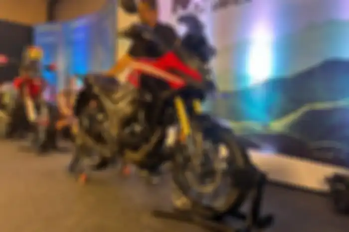 Tampang motor baru 2025 gaya adventure lebih murah dari Honda CB150X.