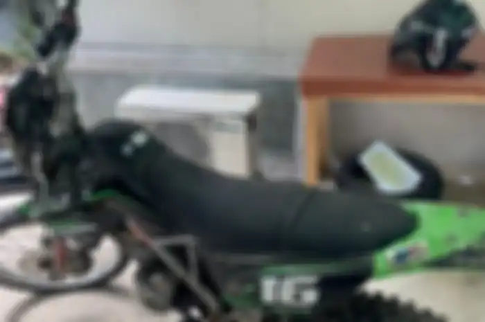 Kawasaki  KLX 150 tahun 2012 dilelang murah Rp 4,8 juta.