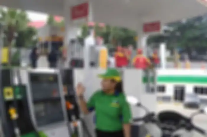 Foto ilustrasi SPBU Shell dan BP, harga BBM mereka naik per Maret 2025.
