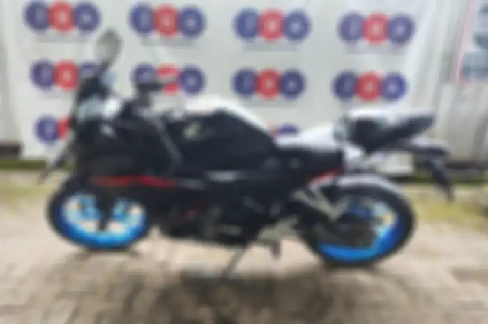 Sisi kiri motor murah Honda CBR150R yang dilelang Rp 13 juta.