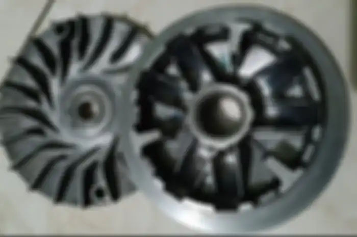 Solusi mur pulley Yamaha NMAX kendur bisa ganti baut.