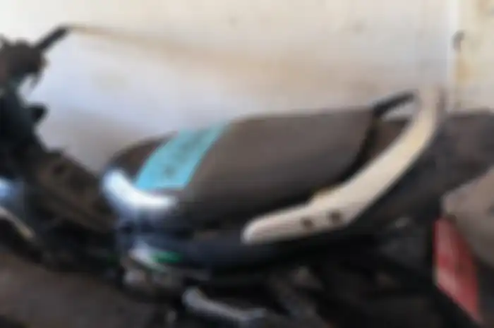 Honda Karisma jadi motor murah buka harga tidak sampai Rp 1 juta, bikin THR terkendali.