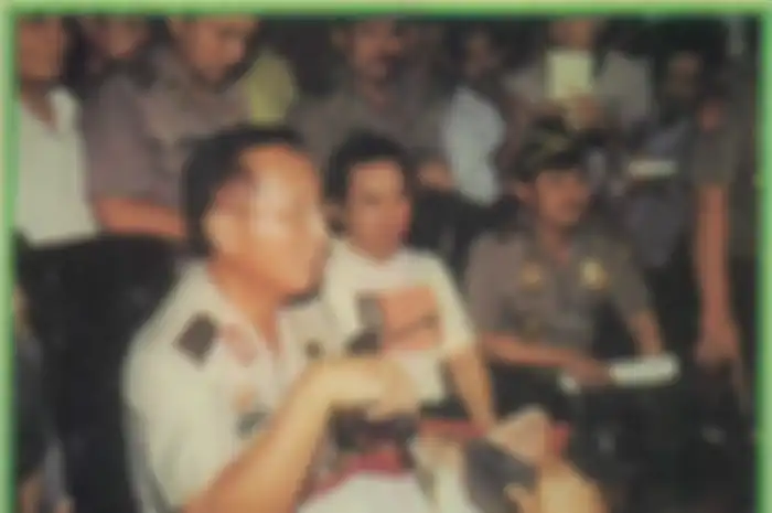 Berbagai upaya dilakukan polisi untuk bisa menangkap Tommy Soeharto pada November 2001 lalu. Tapi perjuangan itu berbuah manis (Tabloid Nova)