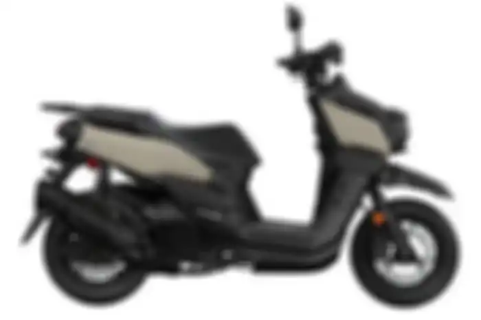 Skutik dua alam terbaru Yamaha Zuma akhirnya resmi dijual, harganya tembus Rp 67 jutaan.