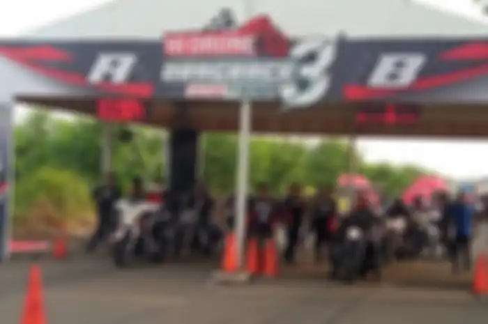 Gelaran balap HI-DRONE Dragrace 201-402 kembali digelar di Miami Beach, Pantai Indah Kapuk (PIK) 2, Jakarta Utara.