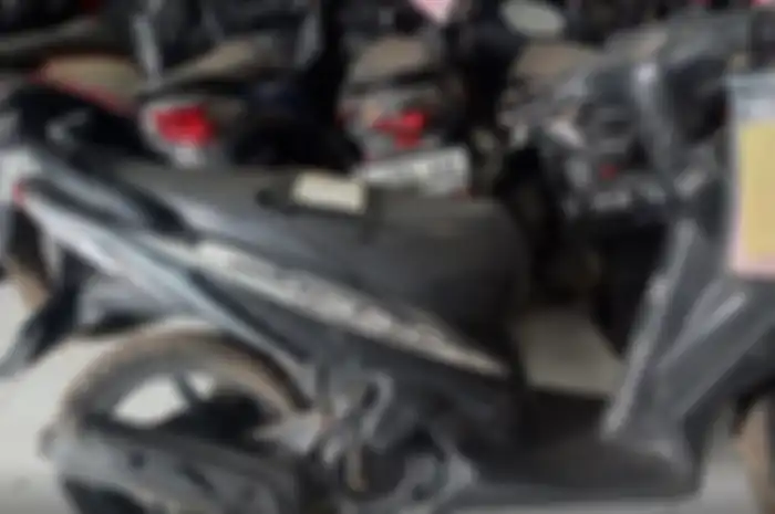 Honda Vario 110 tahun 2010 dilelang murah Rp 300 ribuan, lokasi di Bekasi hanya dilengkapi STNK.