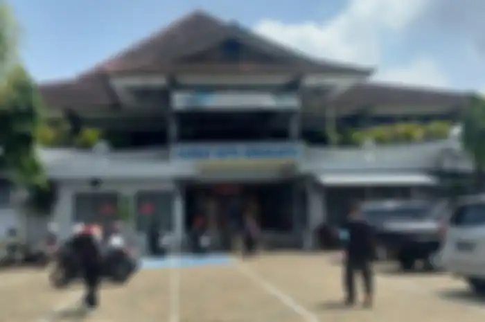 Hari ini, Sabtu (7/6/2025) seluruh kantor Samsat di Jawa Tengah tetap buka walaupun libur Idul Adha.