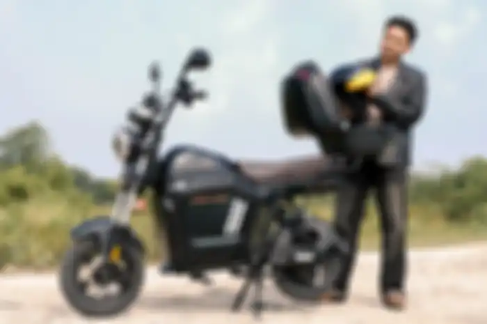 United Salvador CR merupakan sepeda listrik berbasis baterai Lithium yang hadir dengan konsep desain classic sport.