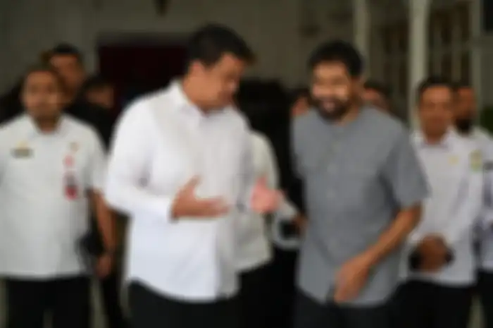 Muzakir Manaf (baju abu-abu) menolak wacana empat pulau milik Aceh dimasukkan wilayah Sumatera Utara. Sebelum jadi Gubernur Aceh, Muzakir Manaf juga pernah menjadi Panglima GAm (Dok Pemprov Sumut via Kompas.com)