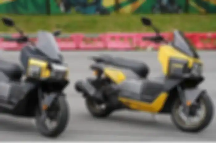 Pasar skutik adventure makin ramai dengan kemunculan produk terbaru, pesaing ADV 160, Letbe Mecha 150 resmi diluncurkan.