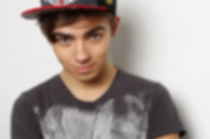 Nathan The Wanted: Disukai Pramugari