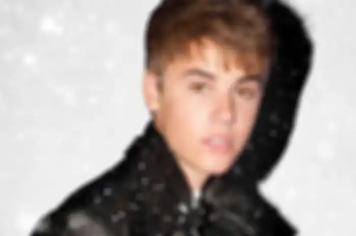 Justin Bieber Under the Mistletoe
