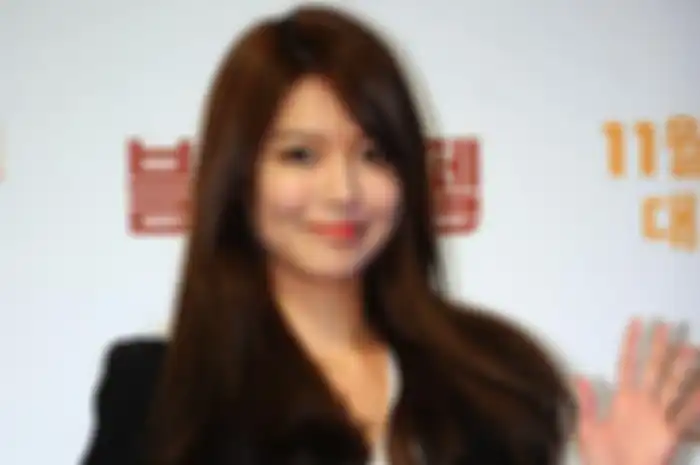 Tampil Edgy Dengan Blazer Ala Sooyoung 'SNSD'