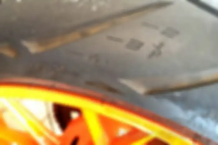 Mau Ngukur Nyali Loe Ada Berapa, Cornering Aja Naik KTM Duke 390