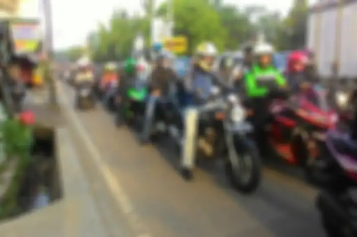 Macet di Jakarta bikin orang mengkomparasi biaya naik motor dan angkot