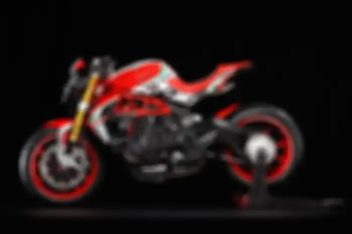 Aura sporty berpadu dengan sangarnya street fighter