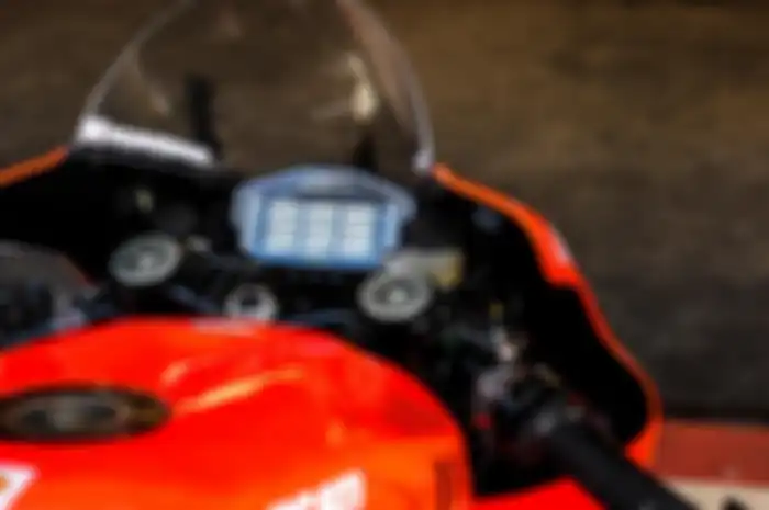 Dashboard LCD Untuk Menampilkan Pesan Tim