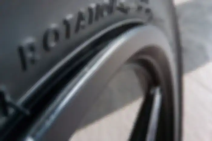 Kenali penyebab ban tubeless sering kurang angin
