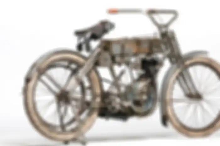 Harley Davidson Strap Tank 1907.