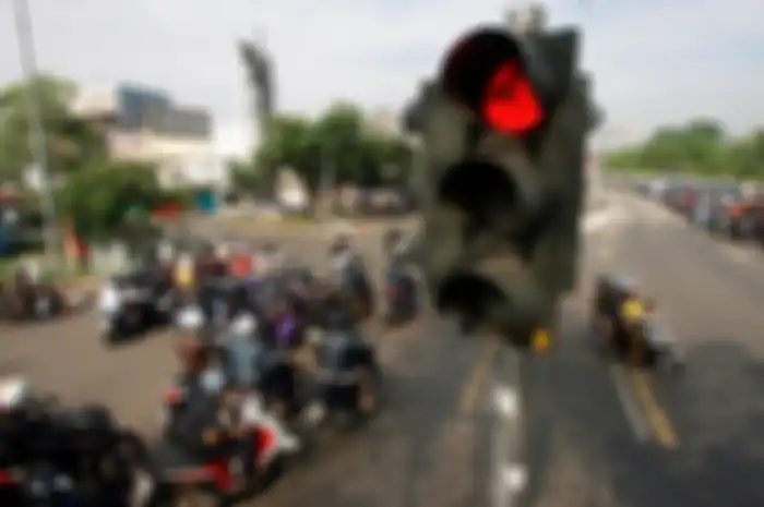 ILUSTRASI. Pengendara motor di Jakarta Timur sesumbar nekat langgar lalu lintas.