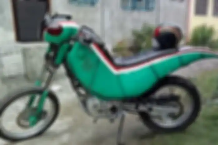 Motor Satria Baja Hitam, Belalang Tempur.