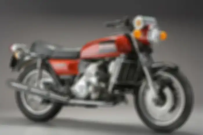 Suzuki RE5