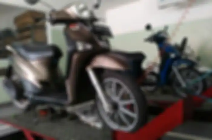 Bengkel resmi Piaggio hanya melayani vespa keluaran baru