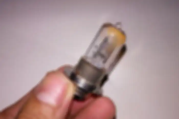 Bohlam halogen