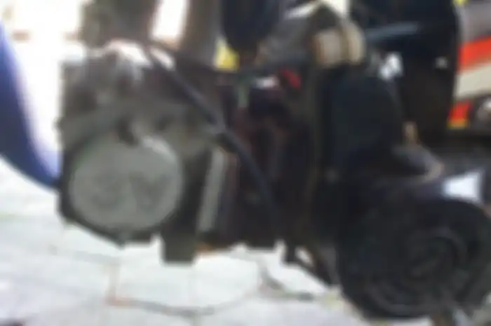 Dari tutup keteng saja sudah jelas, 3 valve!