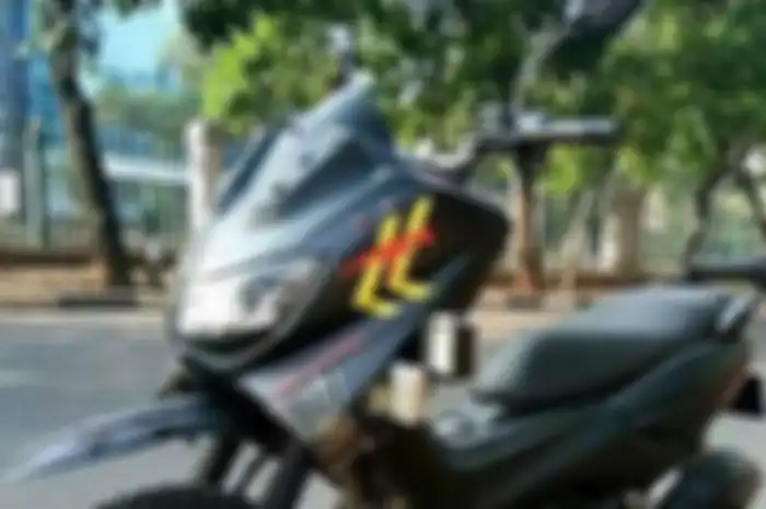 Yamaha NMAX Trail.